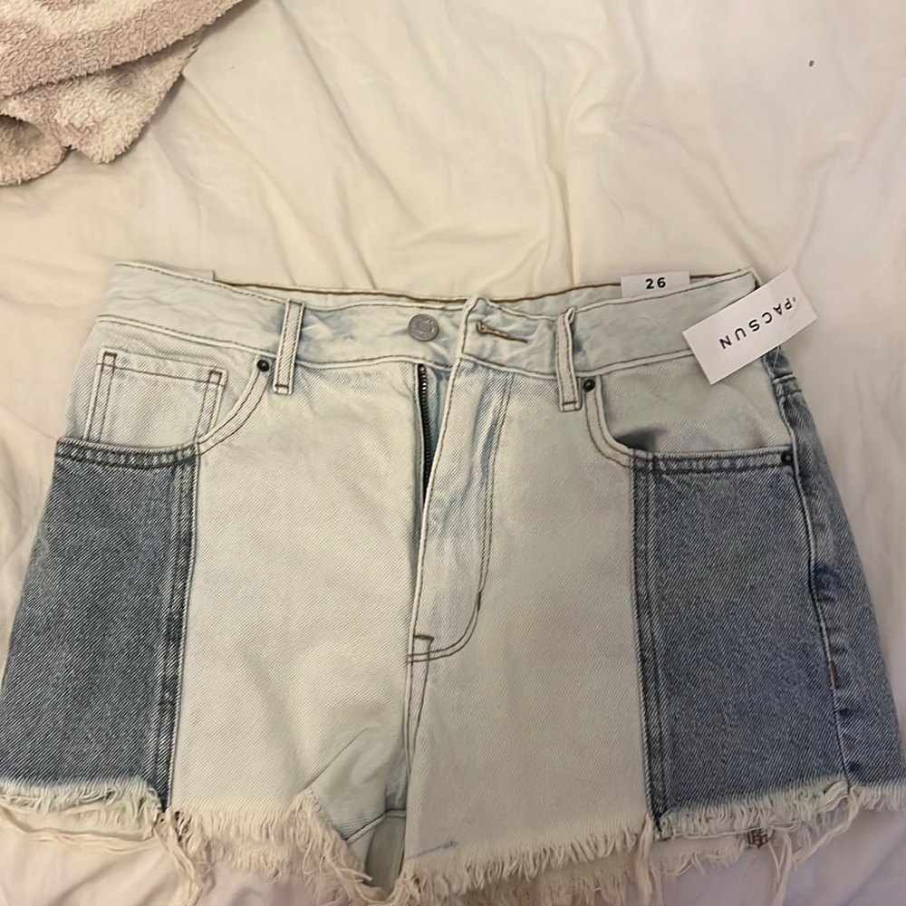 NWT PacSun high rise festival short